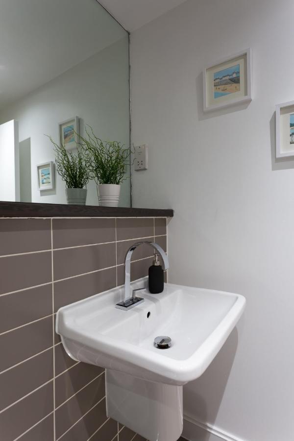 Apartment Absolute On Essex: Chinatown Hub With Free Wi-fi And Parking Birmingham